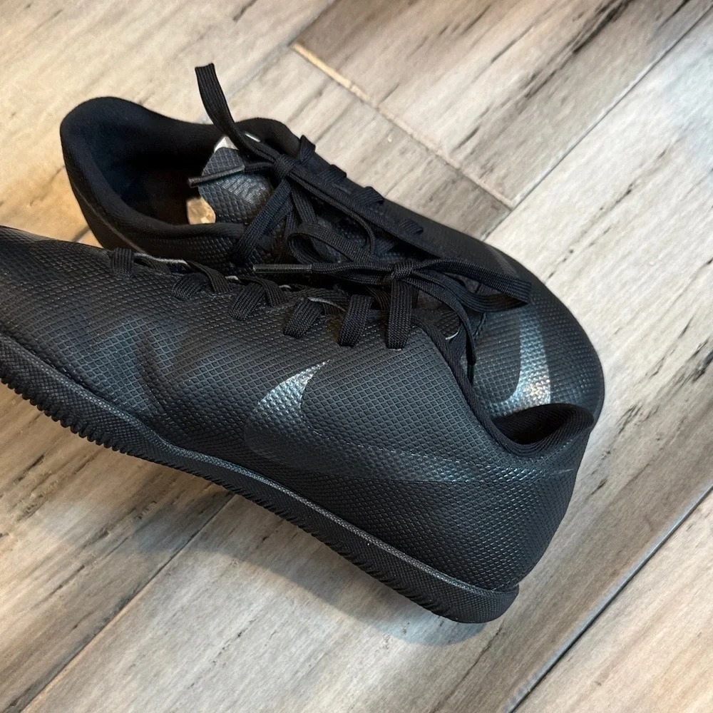 Nike Black Athletic Shoes